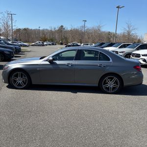 MERCEDES-BENZ E-CLASS - 3