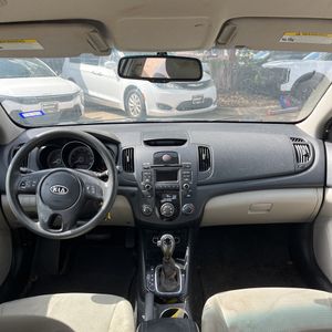 صورة مصغرة 35 لـ 2013 KIA FORTE LX