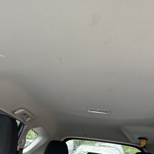 2018 Toyota RAV4 LE — фото 40