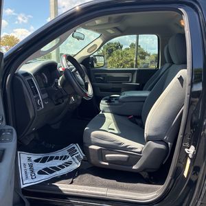 صورة 31 لـ 2013 RAM 1500 EXPRESS