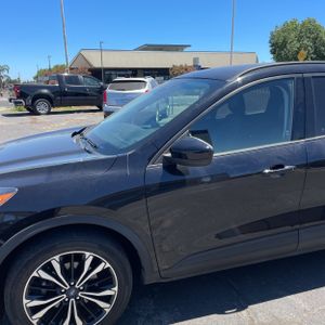 صورة 2 لـ 2022 FORD ESCAPE SEL