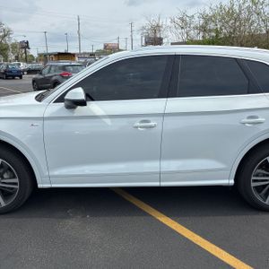 AUDI Q5 PREMIUM PLUS - 4