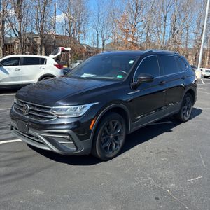 VOLKSWAGEN TIGUAN SE 4MOTION - 1