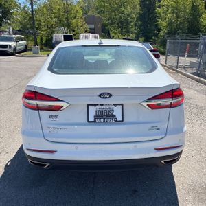 FORD FUSION SE - 7