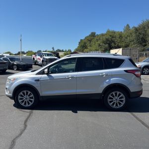 FORD ESCAPE TITANIUM - 3