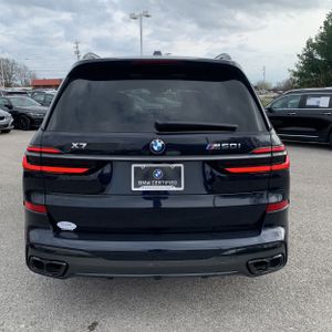 BMW X7 M60I - 7