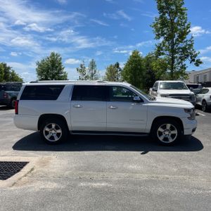 CHEVROLET SUBURBAN LTZ - 10