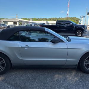 FORD MUSTANG V6 PREMIUM - 9