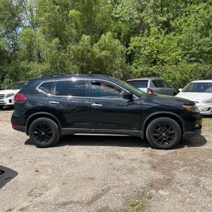 NISSAN ROGUE SV - 10