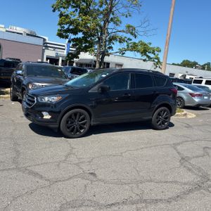 FORD ESCAPE SE - 1