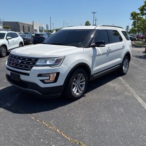 FORD EXPLORER XLT - 1