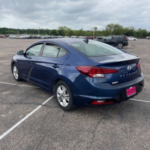HYUNDAI ELANTRA SEL - 5