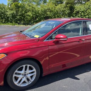 FORD FUSION SE - 2
