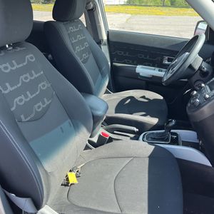 2012 KIA SOUL + thumbnail 33