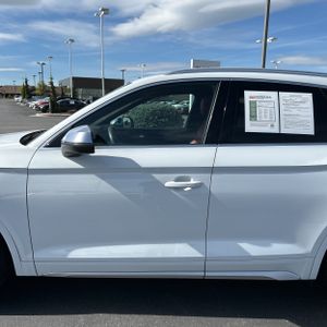 AUDI SQ5 PREMIUM PLUS - 4