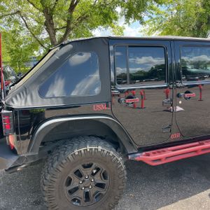 JEEP WRANGLER UNLIMITED WILLYS WHEELER - 9