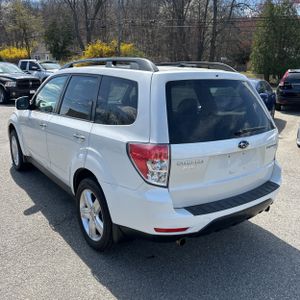 SUBARU FORESTER X - 5