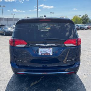 2017 Chrysler PACIFICA LIMITED — фото 7