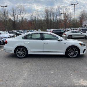 VOLKSWAGEN PASSAT 1.8T R-LINE - 10