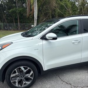 KIA SPORTAGE EX - 2