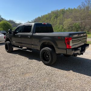 FORD F-250 SUPER DUTY LARIAT - 5
