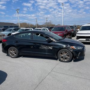 HYUNDAI ELANTRA VALUE EDITION - 10