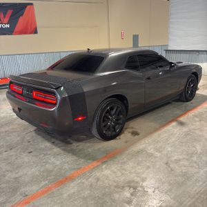 DODGE CHALLENGER GT - 8