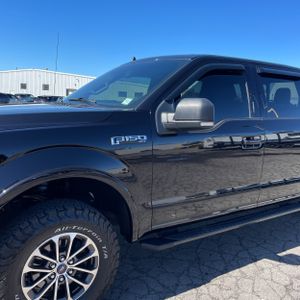 FORD F-150 XLT - 2