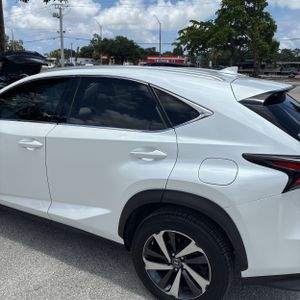صورة 6 لـ 2021 Lexus NX 300 BASE