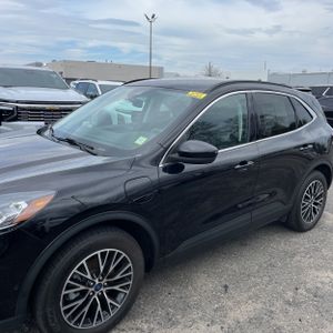 FORD ESCAPE PLUG-IN HYBRID TITANIUM - 2