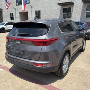 صورة 8 لـ 2017 KIA SPORTAGE LX