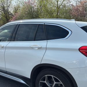 BMW X1 XDRIVE28I - 6