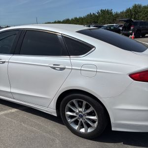 FORD FUSION SE - 6
