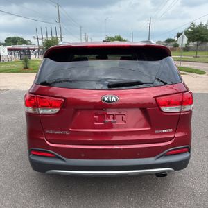 KIA SORENTO EX - 7