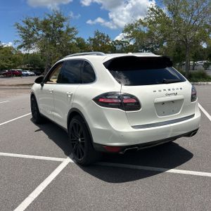 PORSCHE CAYENNE BASE - 5