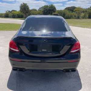 MERCEDES-BENZ E-CLASS AMG - 7