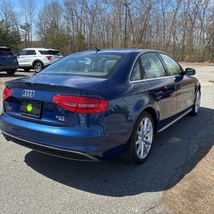 AUDI A4 2.0T PREMIUM - 8