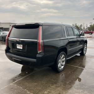 2017 Cadillac ESCALADE ESV LUXURY — фото 8