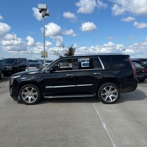 CADILLAC ESCALADE LUXURY - 3