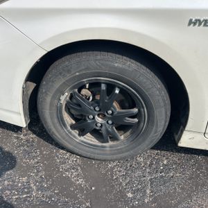 صورة مصغرة 17 لـ 2012 Toyota PRIUS TWO