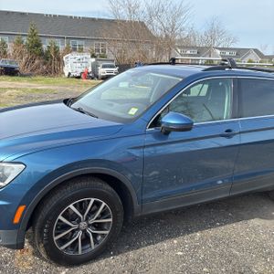 VOLKSWAGEN TIGUAN SE 4MOTION - 2