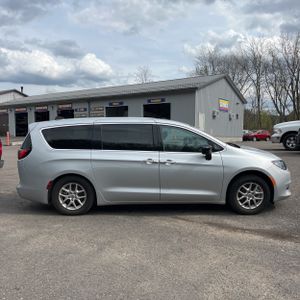 CHRYSLER VOYAGER LX - 10