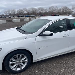 CHEVROLET MALIBU 1LT - 2