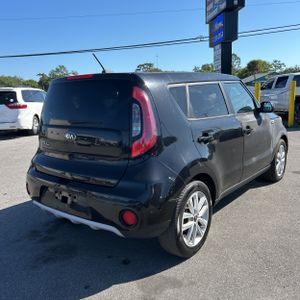 KIA SOUL + - 8