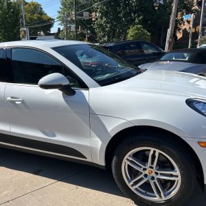 صورة 13 لـ 2018 Porsche MACAN BASE