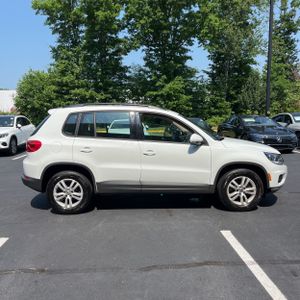 2016 Volkswagen TIGUAN 2.0T SEL 4MOTION — фото 10