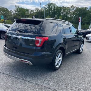 FORD EXPLORER XLT - 8