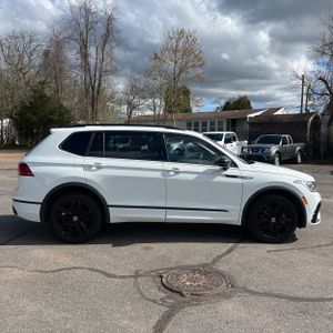 VOLKSWAGEN TIGUAN SE R-LINE BLACK 4MOTION - 10