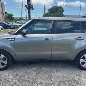 صورة 4 لـ 2017 KIA SOUL BASE