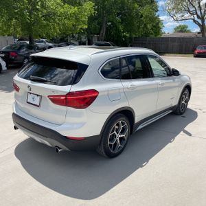 BMW X1 SDRIVE28I - 8